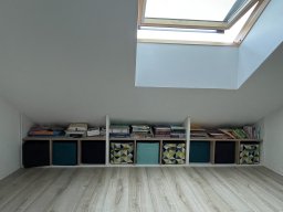 Galerie &raquo; Meubles pour soupentes &raquo; Meuble à blocs